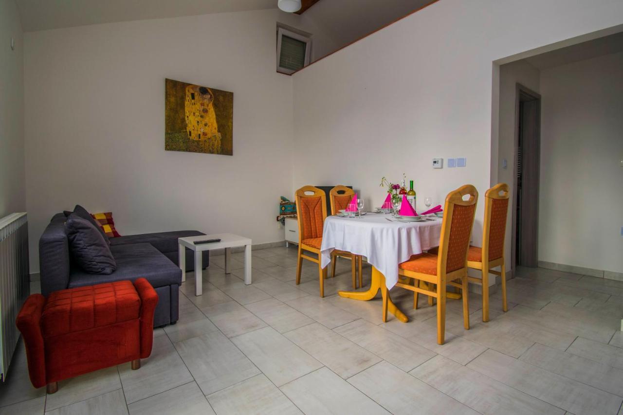 Apartments Relax Near Opatija Luaran gambar