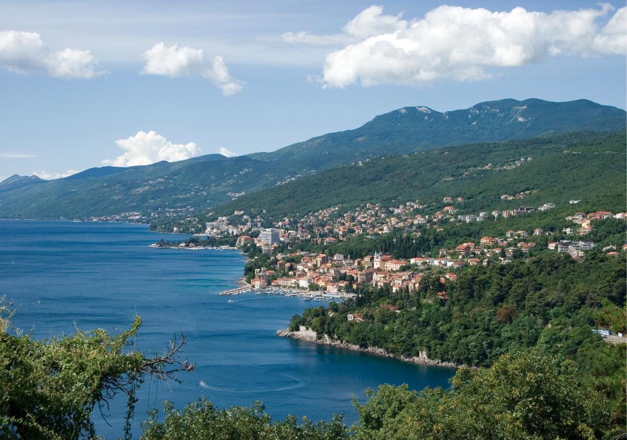 Apartments Relax Near Opatija Luaran gambar